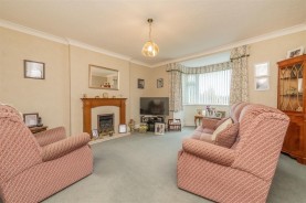 Images for Dunkirk Avenue, Desborough