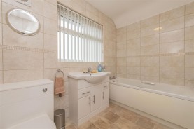 Images for Dunkirk Avenue, Desborough