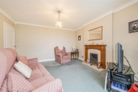 Images for Dunkirk Avenue, Desborough
