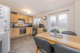 Images for Magpie Close, Corby