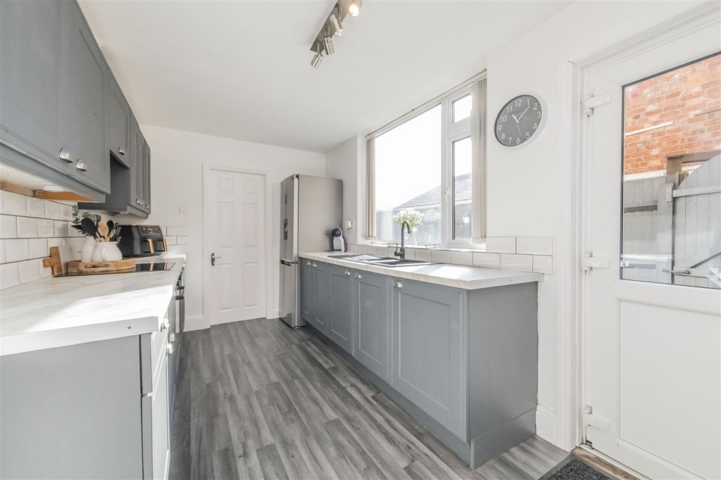 Images for Alexandra Street, Burton Latimer EAID:oscarjamesapi BID:3