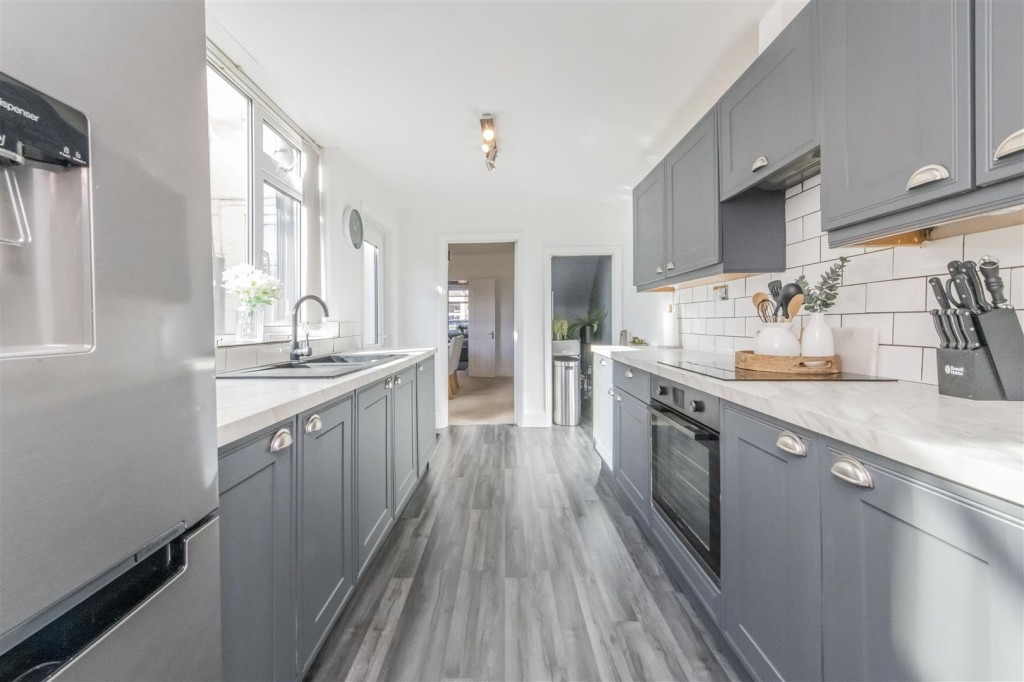 Images for Alexandra Street, Burton Latimer EAID:oscarjamesapi BID:3