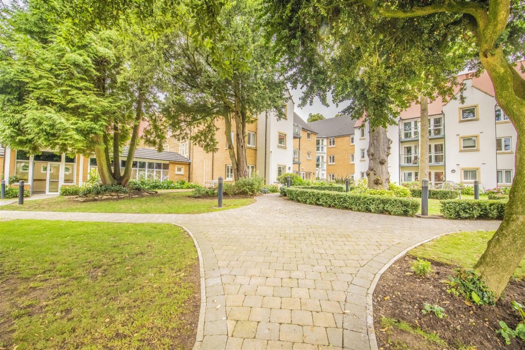 image of 28, Wardington Court, Welford Road
