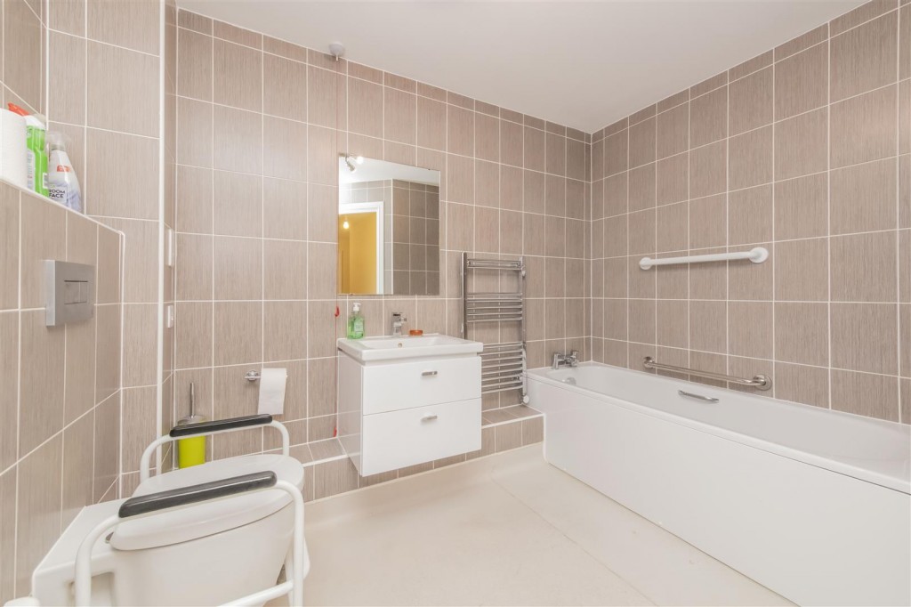 Images for Welford Road, Northampton EAID:oscarjamesapi BID:1