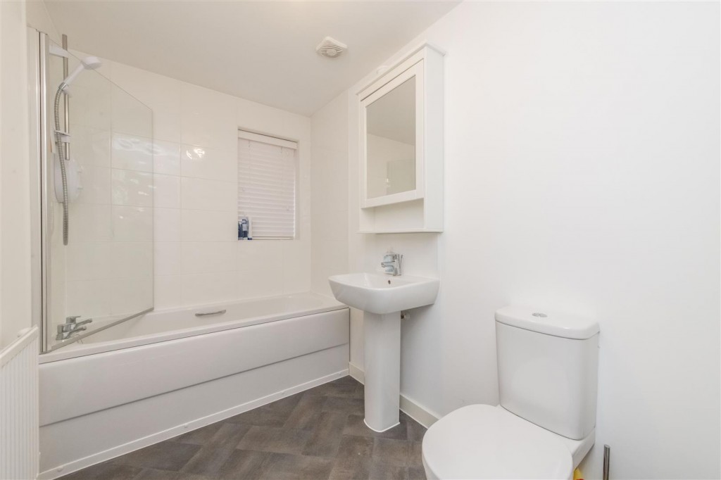 Images for Fortress Close, Weldon, Corby EAID:oscarjamesapi BID:4
