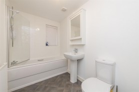 Images for Fortress Close, Weldon, Corby