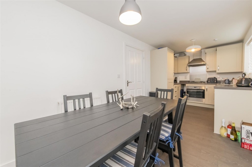Images for Fortress Close, Weldon, Corby EAID:oscarjamesapi BID:4