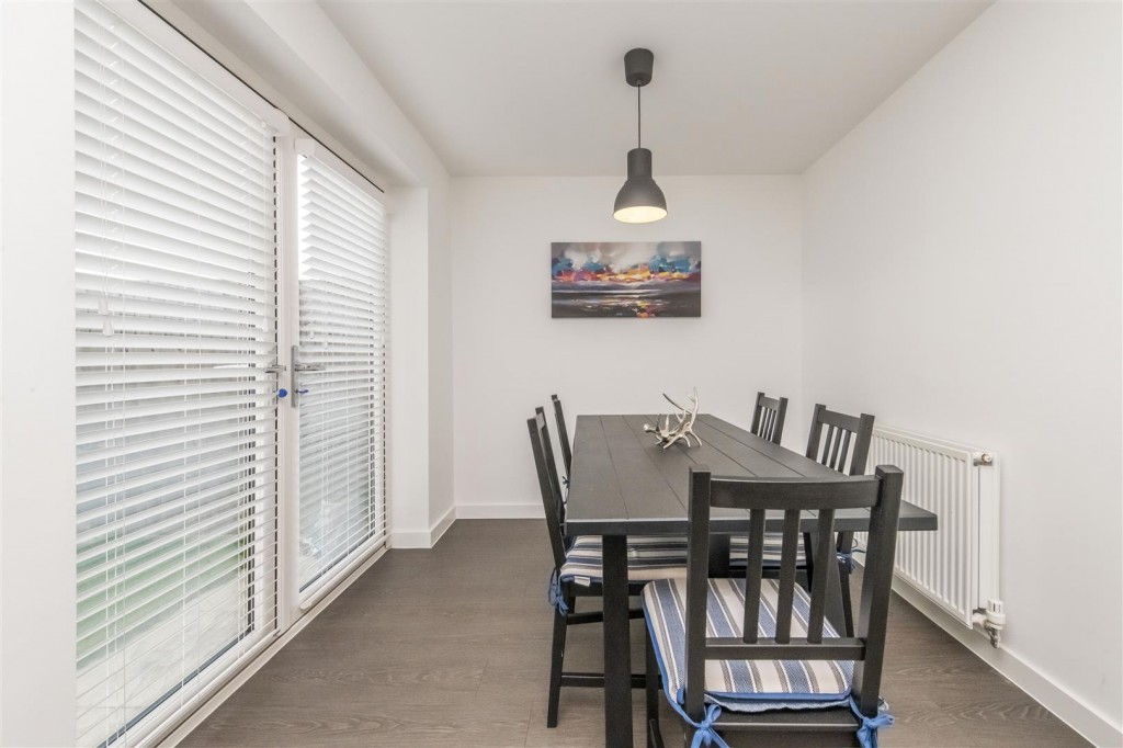 Images for Fortress Close, Weldon, Corby EAID:oscarjamesapi BID:4