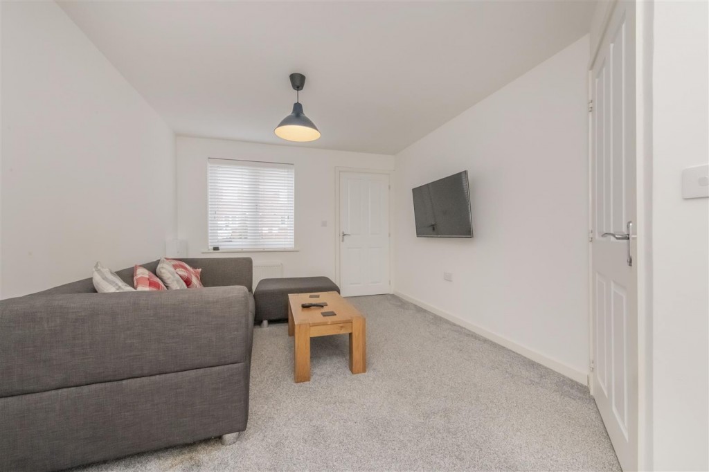 Images for Fortress Close, Weldon, Corby EAID:oscarjamesapi BID:4
