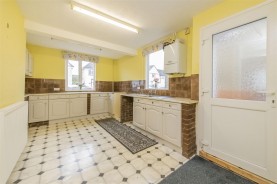 Images for East Avenue, Burton Latimer