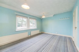 Images for East Avenue, Burton Latimer