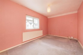 Images for East Avenue, Burton Latimer