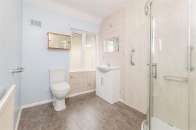 Images for East Avenue, Burton Latimer