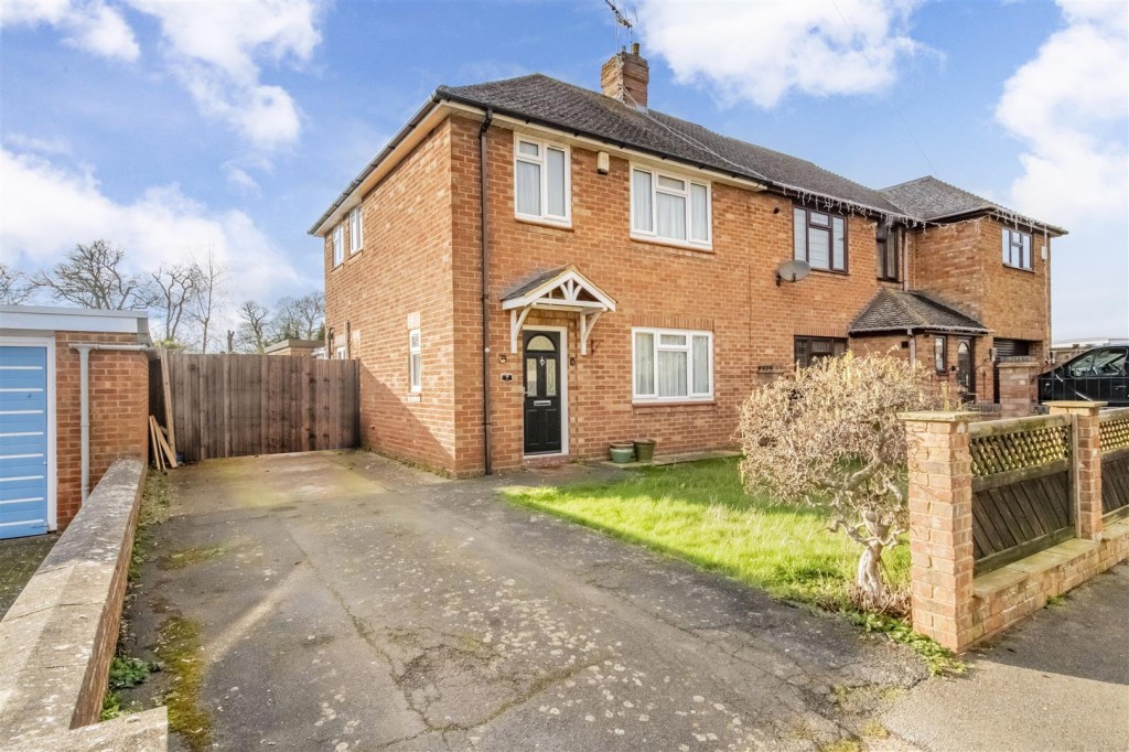 Images for Woodland Drive, Burton Latimer, Kettering EAID:oscarjamesapi BID:3