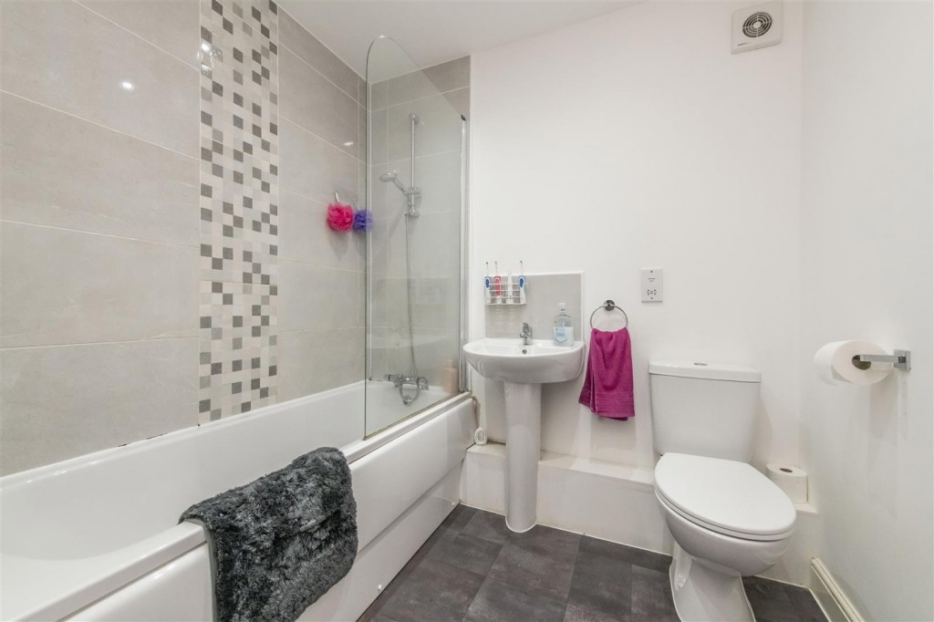 Images for Wearra Close, Irthlingborough, Wellingborough EAID:oscarjamesapi BID:6