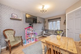 Images for Hawthorn Road, Burton Latimer