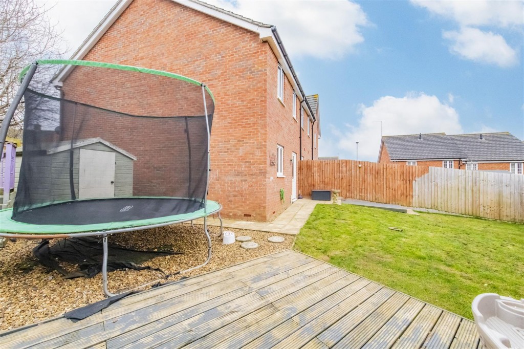 Images for Hawthorn Road, Burton Latimer EAID:oscarjamesapi BID:3
