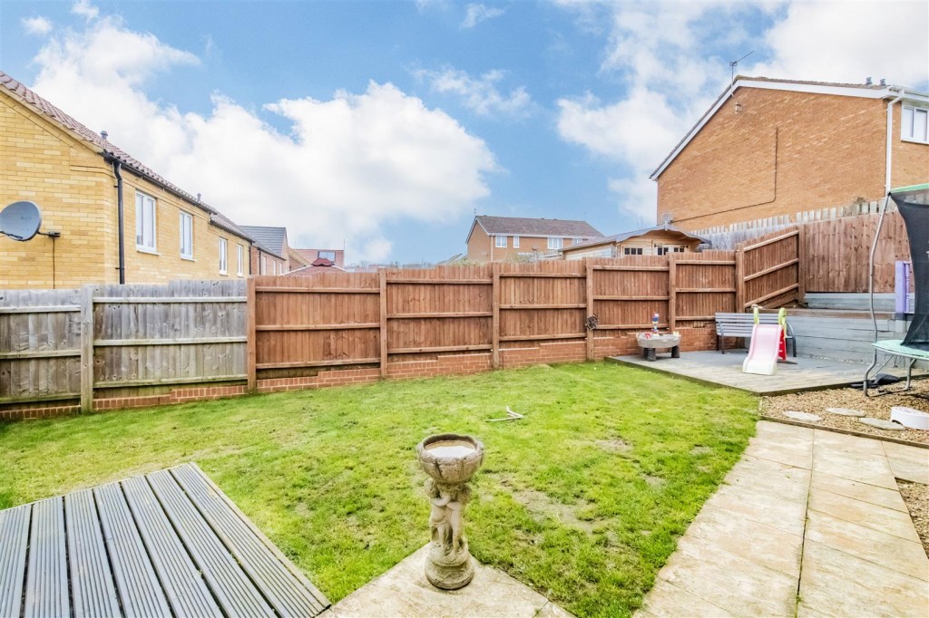 Images for Hawthorn Road, Burton Latimer EAID:oscarjamesapi BID:3