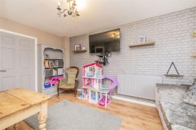 Images for Hawthorn Road, Burton Latimer