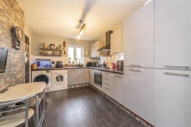 Images for Hawthorn Road, Burton Latimer