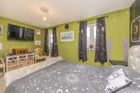 Images for Hawthorn Road, Burton Latimer