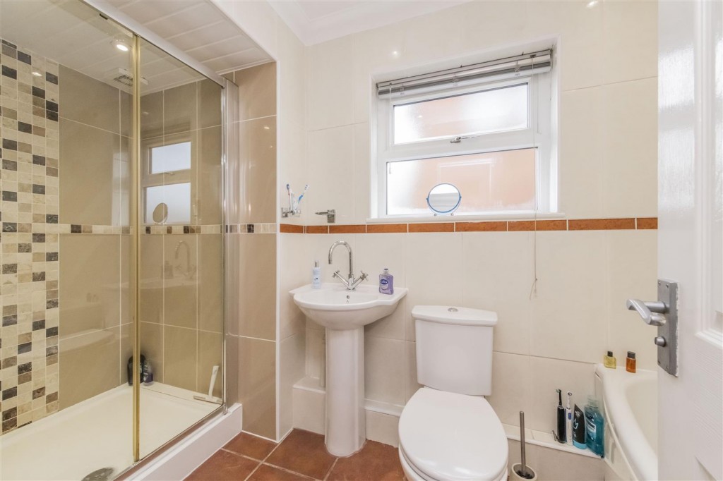 Images for West Glebe Road, Corby EAID:oscarjamesapi BID:4