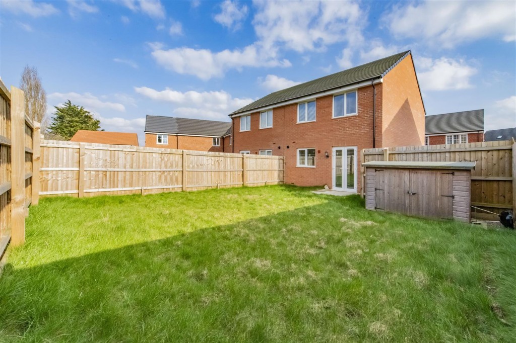 Images for Taylor Drive, Barton Seagrave EAID:oscarjamesapi BID:2