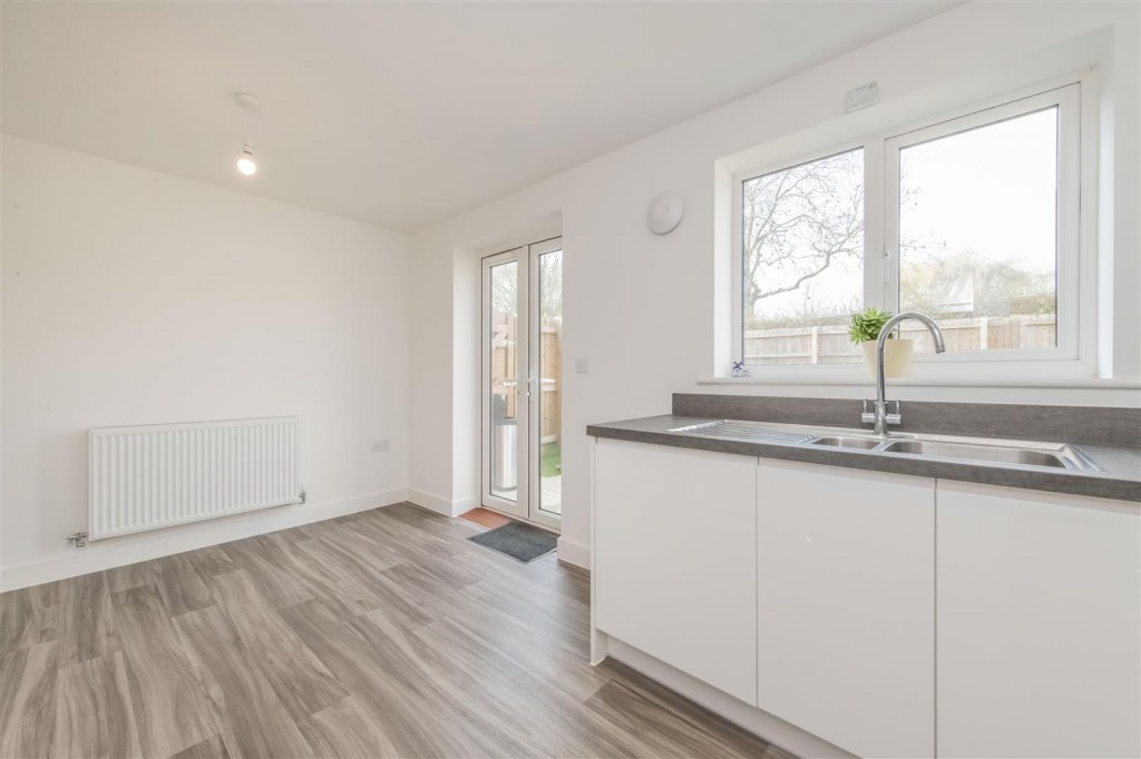 Images for Taylor Drive, Barton Seagrave EAID:oscarjamesapi BID:2