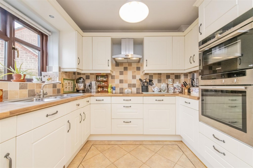 Images for Sandringham Court, Kettering EAID:oscarjamesapi BID:2