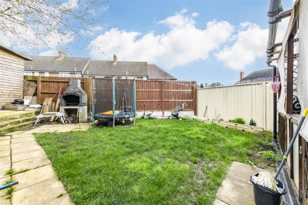 Images for Cranford Road, Northampton EAID:oscarjamesapi BID:1