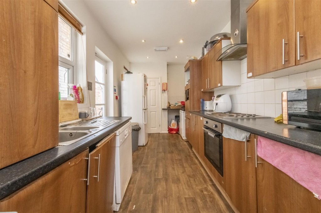 Images for Gray Street, Northampton EAID:oscarjamesapi BID:1