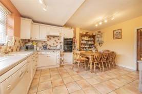 Images for Greening Road, Rothwell, Kettering