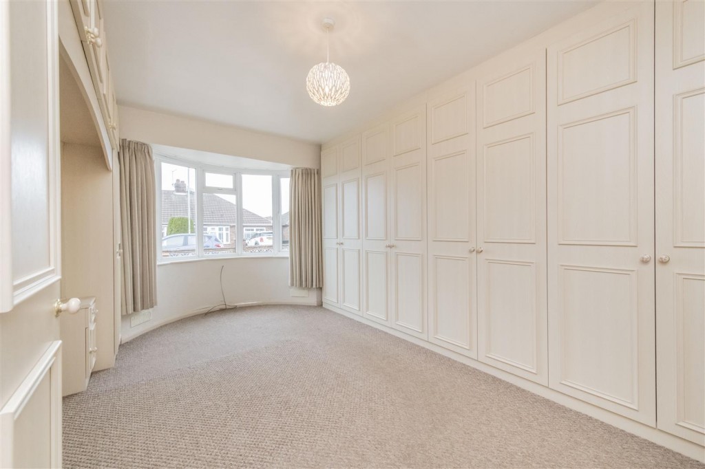 Images for Oxford Street, Finedon EAID:oscarjamesapi BID:3