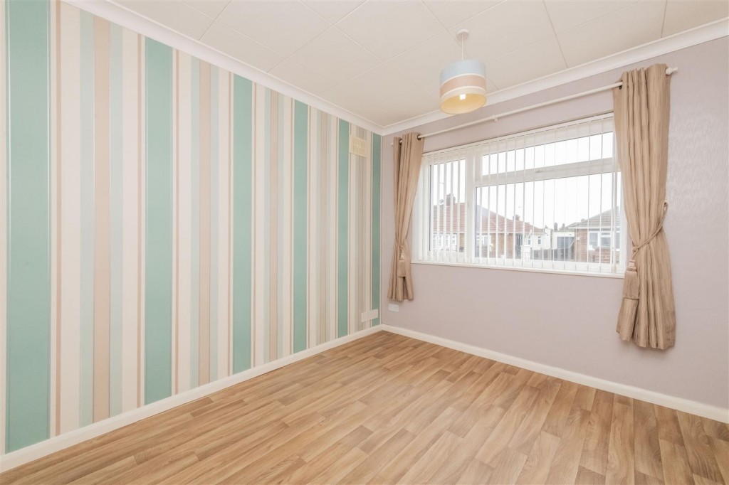Images for Oxford Street, Finedon EAID:oscarjamesapi BID:3
