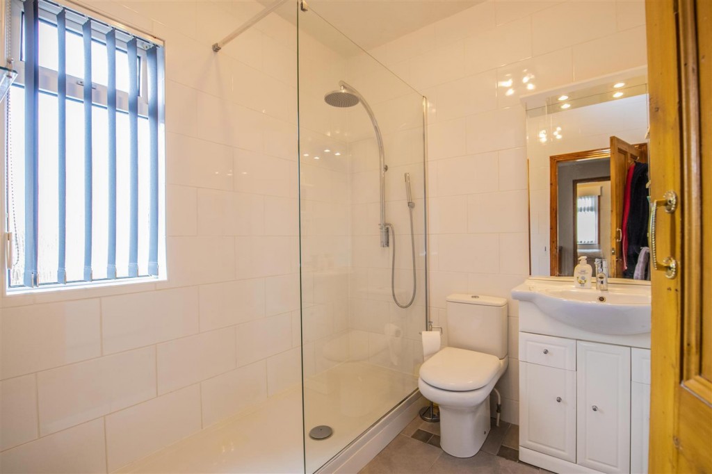Images for Hallwood Road, Kettering EAID:oscarjamesapi BID:2