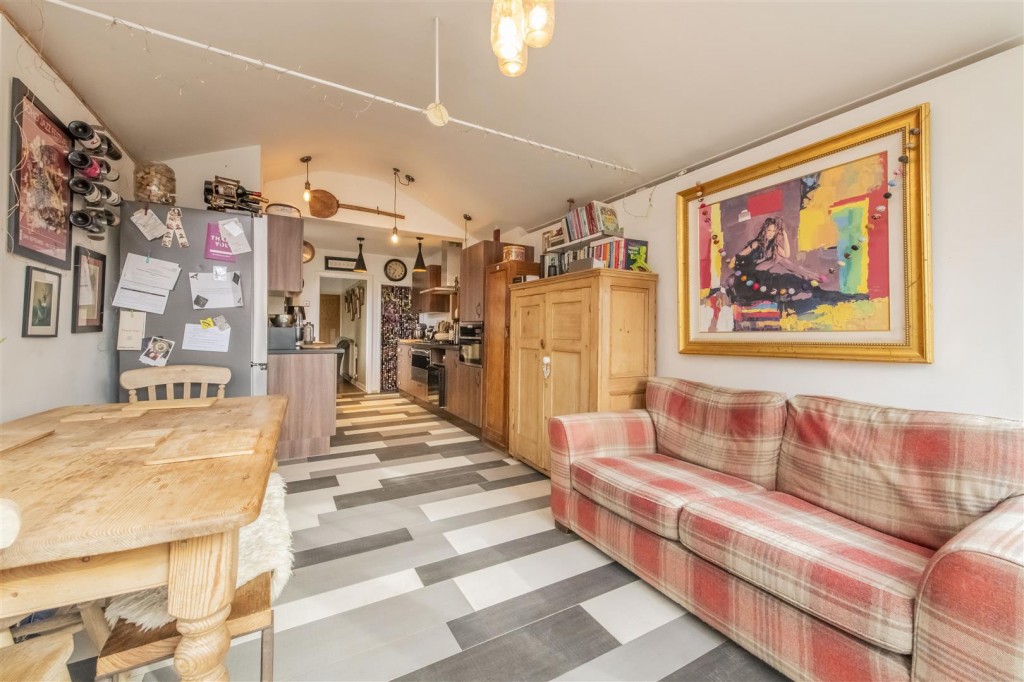 Images for Kingsley Avenue, Kettering EAID:oscarjamesapi BID:2