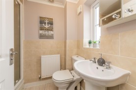 Images for Ironwood Avenue, Desborough