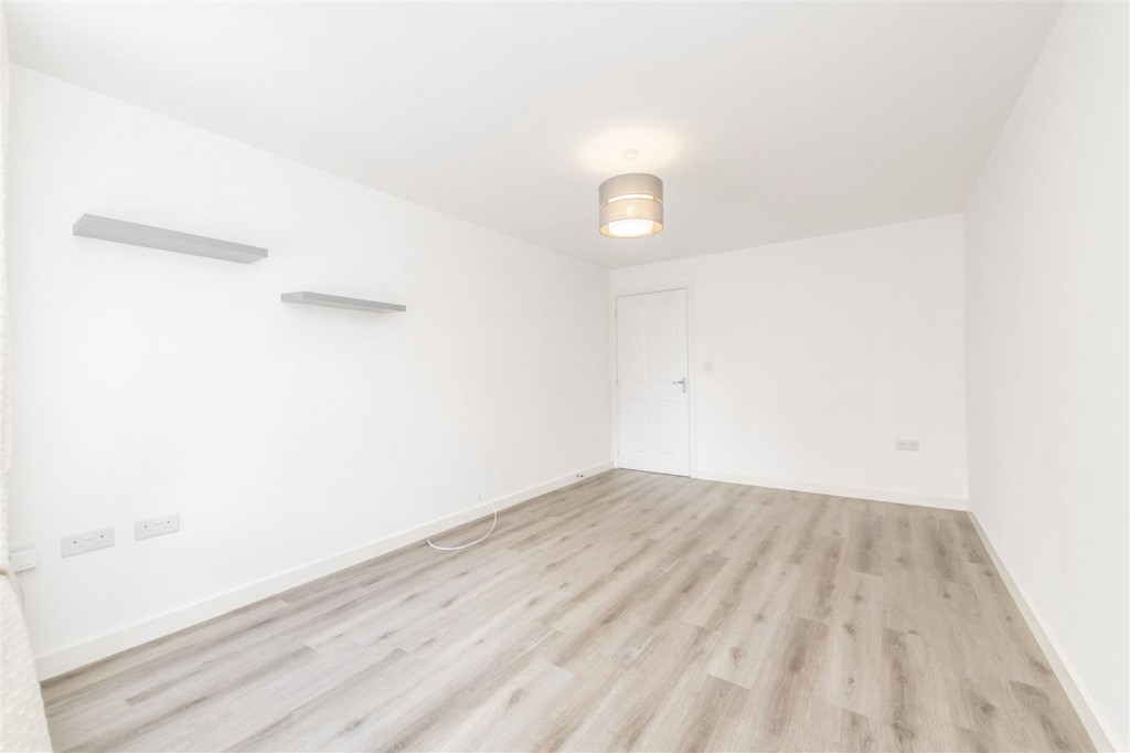 Images for Speight Crescent, Barton Seagrave EAID:oscarjamesapi BID:3