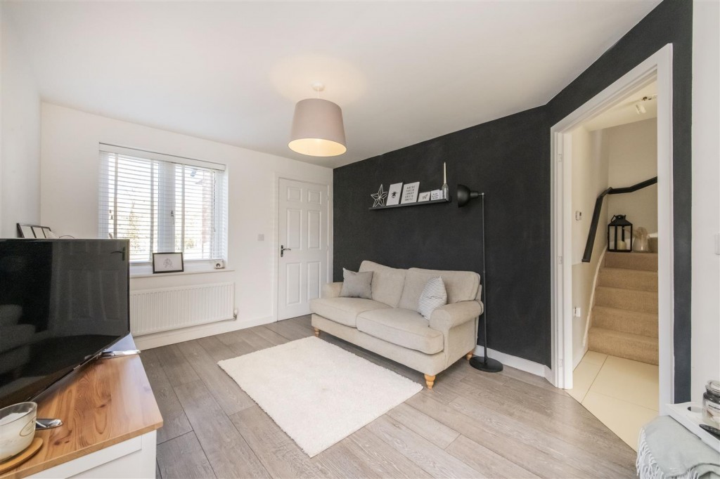 Images for Fortress Close, Weldon, Corby EAID:oscarjamesapi BID:4