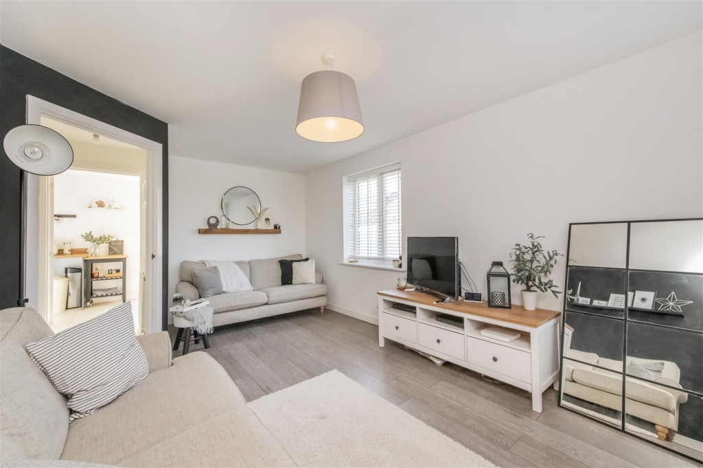 Images for Fortress Close, Weldon, Corby EAID:oscarjamesapi BID:4