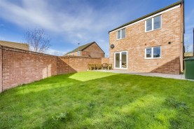 Images for Fortress Close, Weldon, Corby