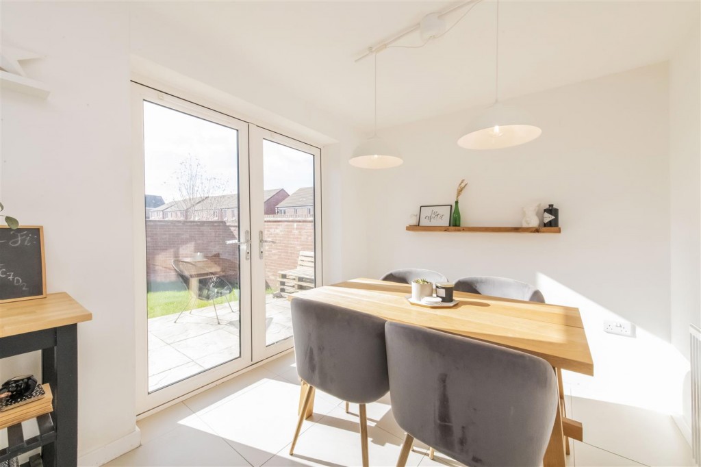 Images for Fortress Close, Weldon, Corby EAID:oscarjamesapi BID:4