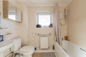 Images for Oak View, Wellingborough