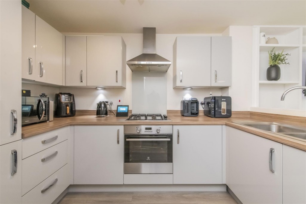 Images for Abington Street, Barton Seagrave, Kettering EAID:oscarjamesapi BID:2