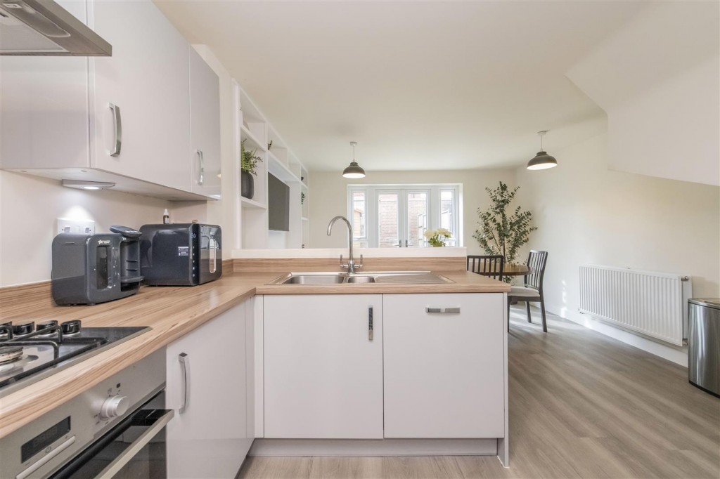 Images for Abington Street, Barton Seagrave, Kettering EAID:oscarjamesapi BID:2