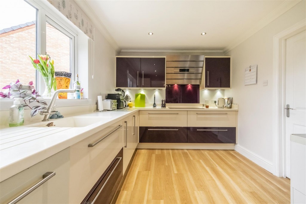 Images for Ostlers Way, Kettering EAID:oscarjamesapi BID:2