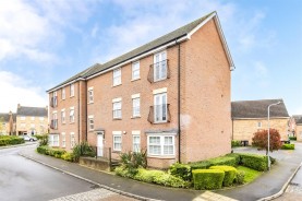 Images for Fieldfare Close, Corby