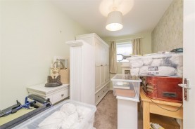 Images for Fieldfare Close, Corby