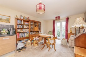 Images for Fieldfare Close, Corby