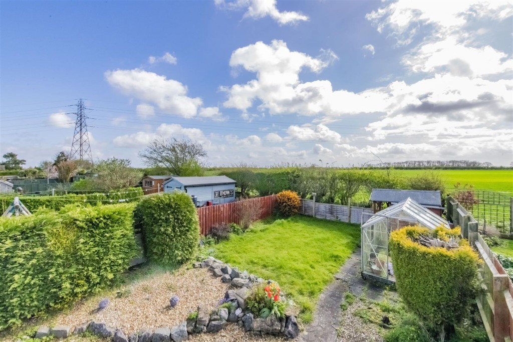 Images for Oxford Street, Finedon EAID:oscarjamesapi BID:3